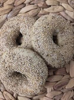 Produktfoto zu Salomon Bagel Sesam, 3 Stück, a 130g