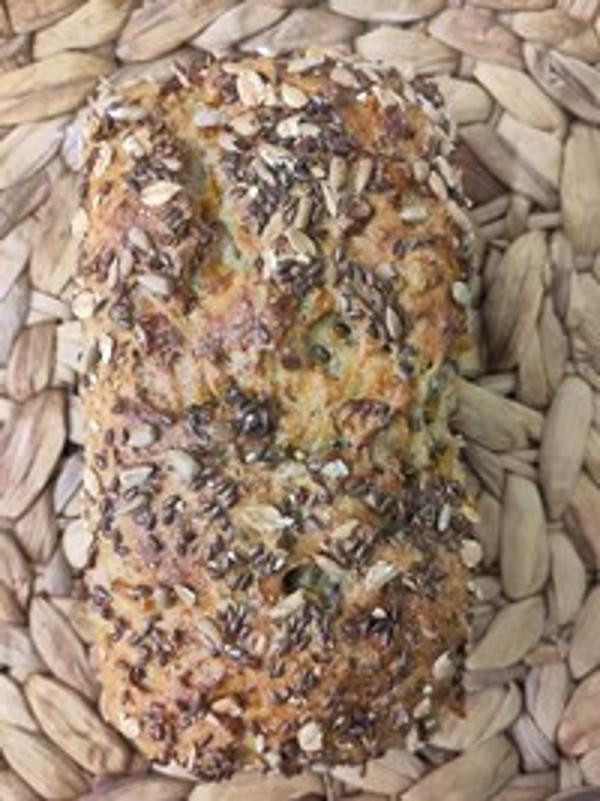 Produktfoto zu Mais-Möhrenbrot, 600g